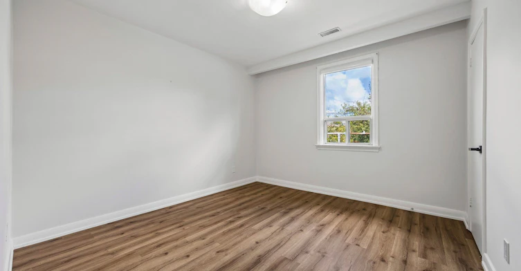 120 Ranee Avenue, Toronto, ON, M6A 1N2 - 17