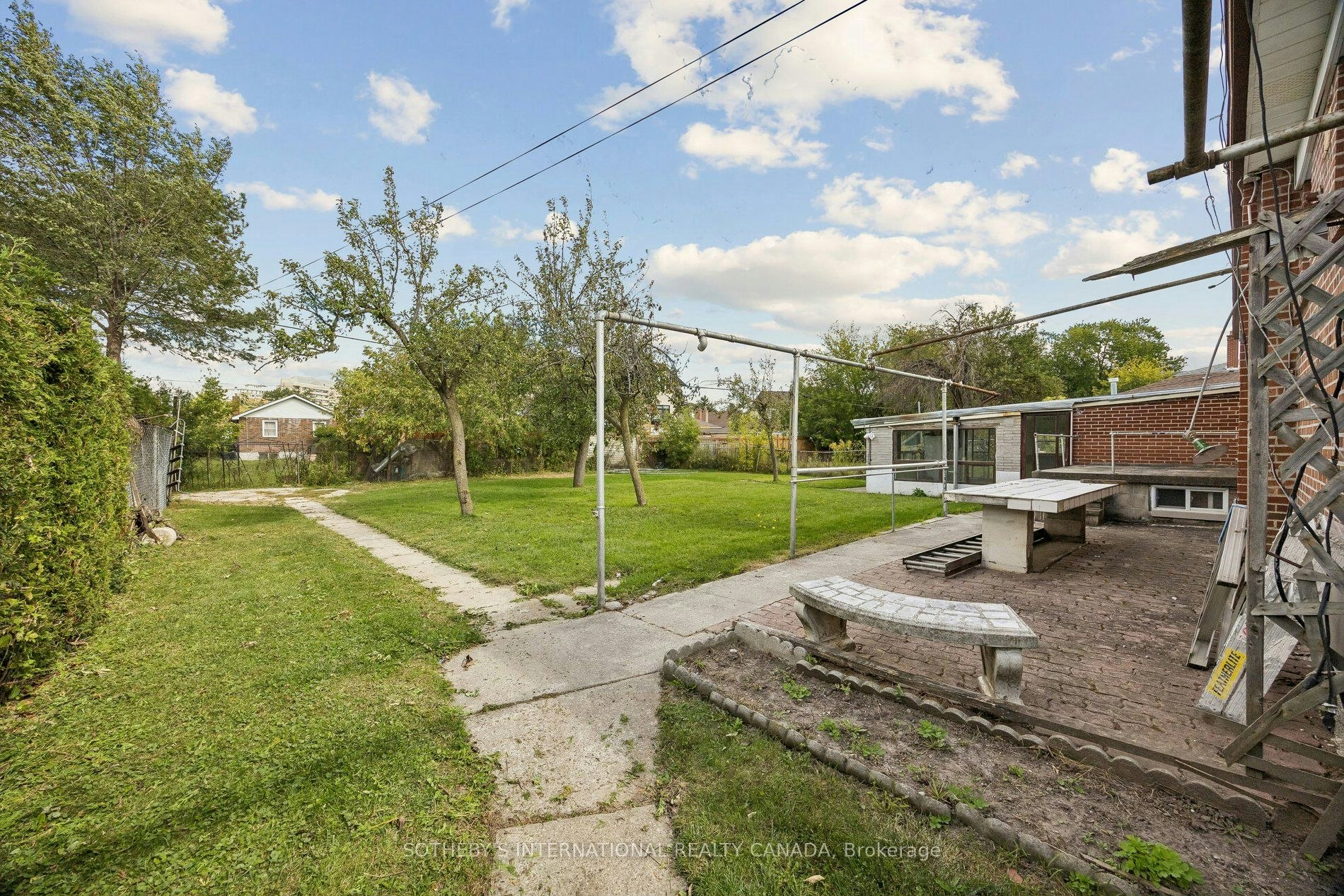 120 Ranee Avenue, Toronto, ON, M6A 1N2 - 30