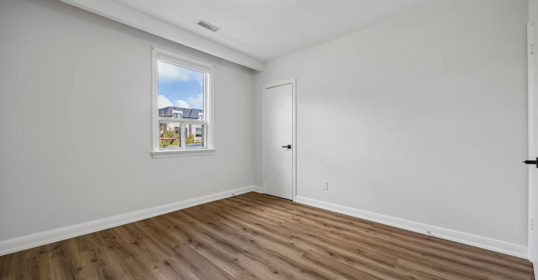 120 Ranee Avenue, Toronto, ON, M6A 1N2 - 19