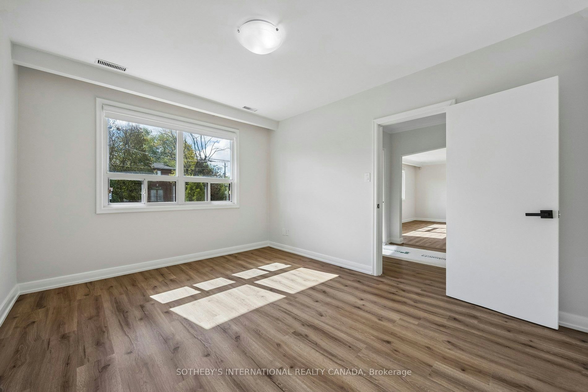 120 Ranee Avenue, Toronto, ON, M6A 1N2 - 24