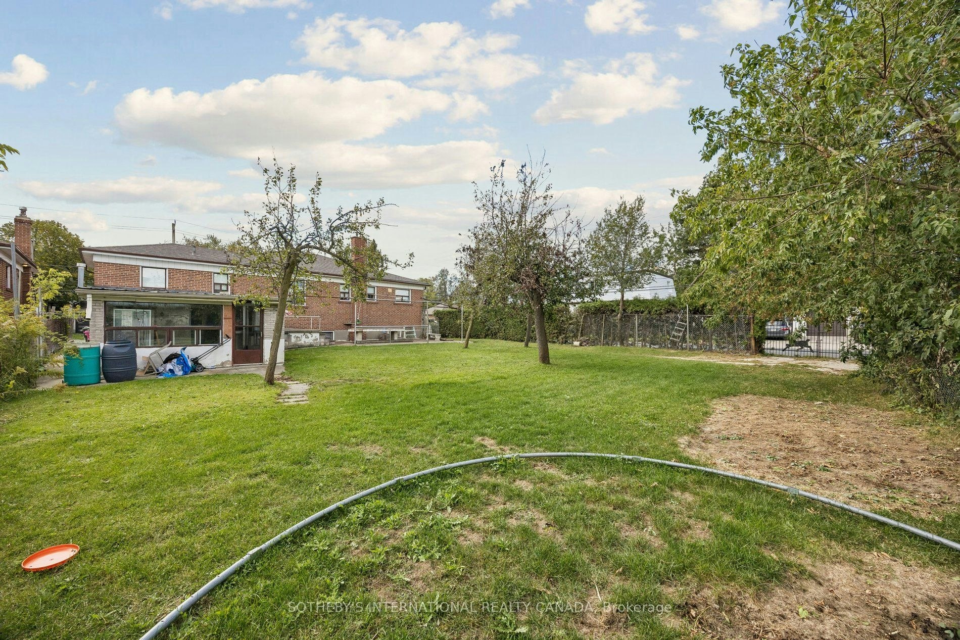 120 Ranee Avenue, Toronto, ON, M6A 1N2 - 32