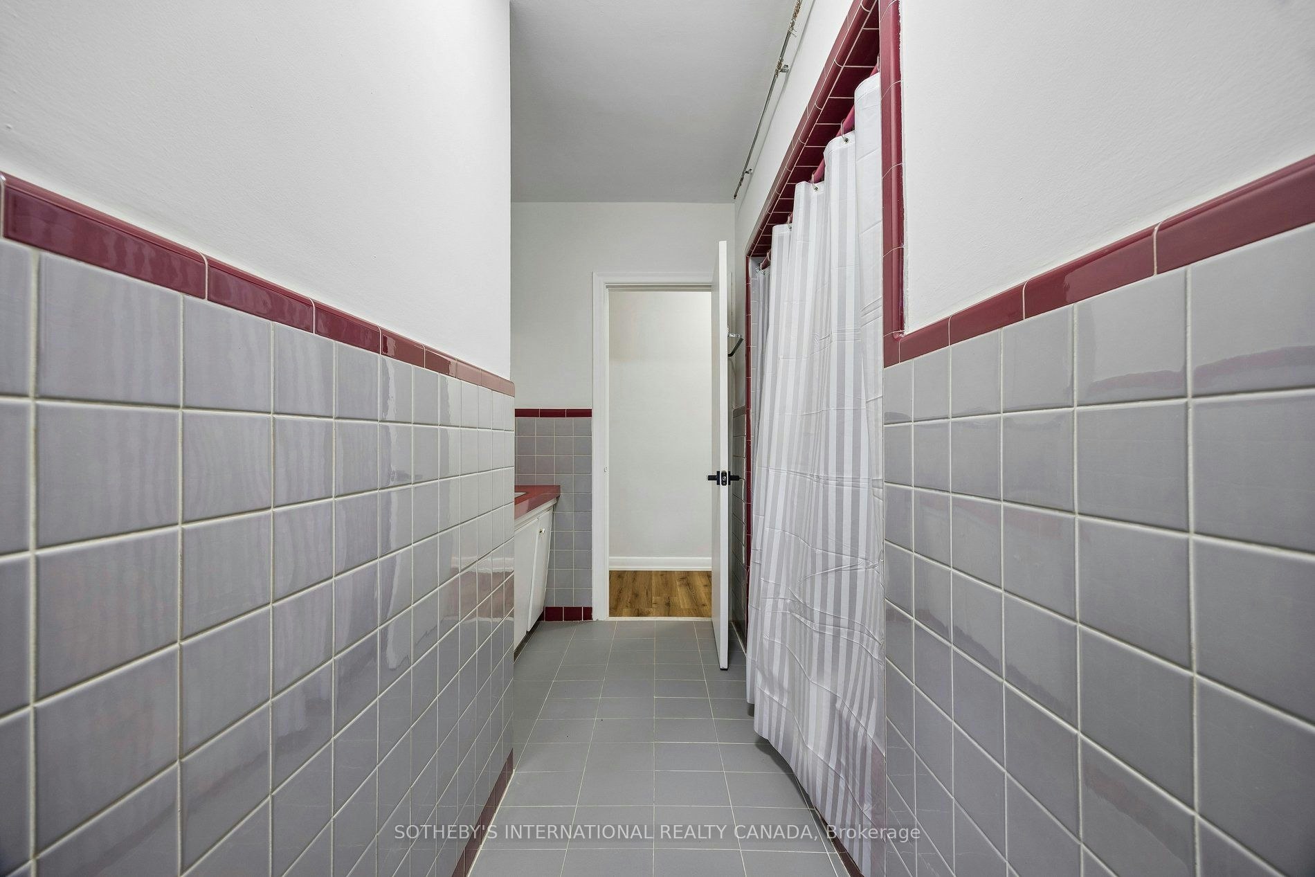 120 Ranee Avenue, Toronto, ON, M6A 1N2 - 26