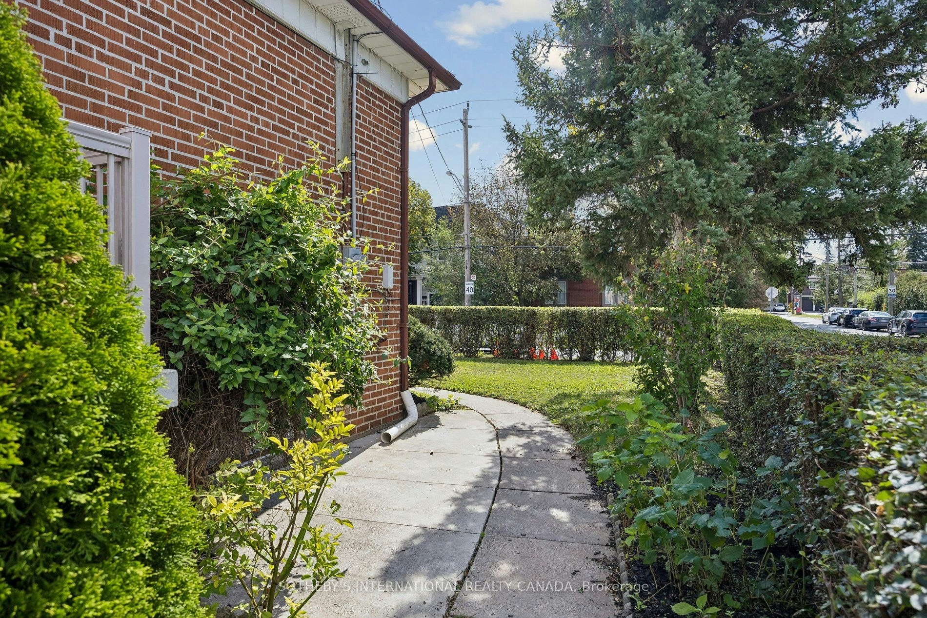 120 Ranee Avenue, Toronto, ON, M6A 1N2 - 29