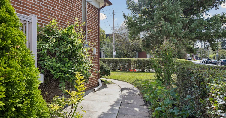 120 Ranee Avenue, Toronto, ON, M6A 1N2 - 29