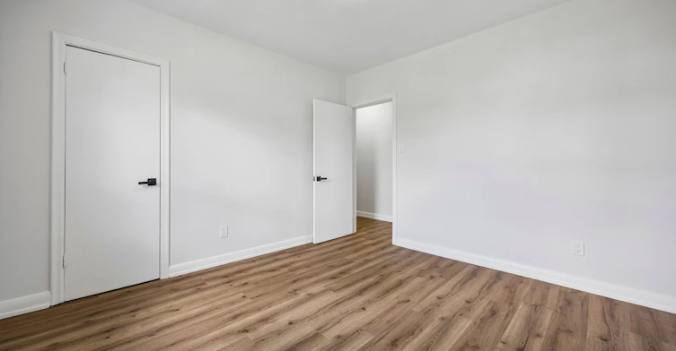 120 Ranee Avenue, Toronto, ON, M6A 1N2 - 18
