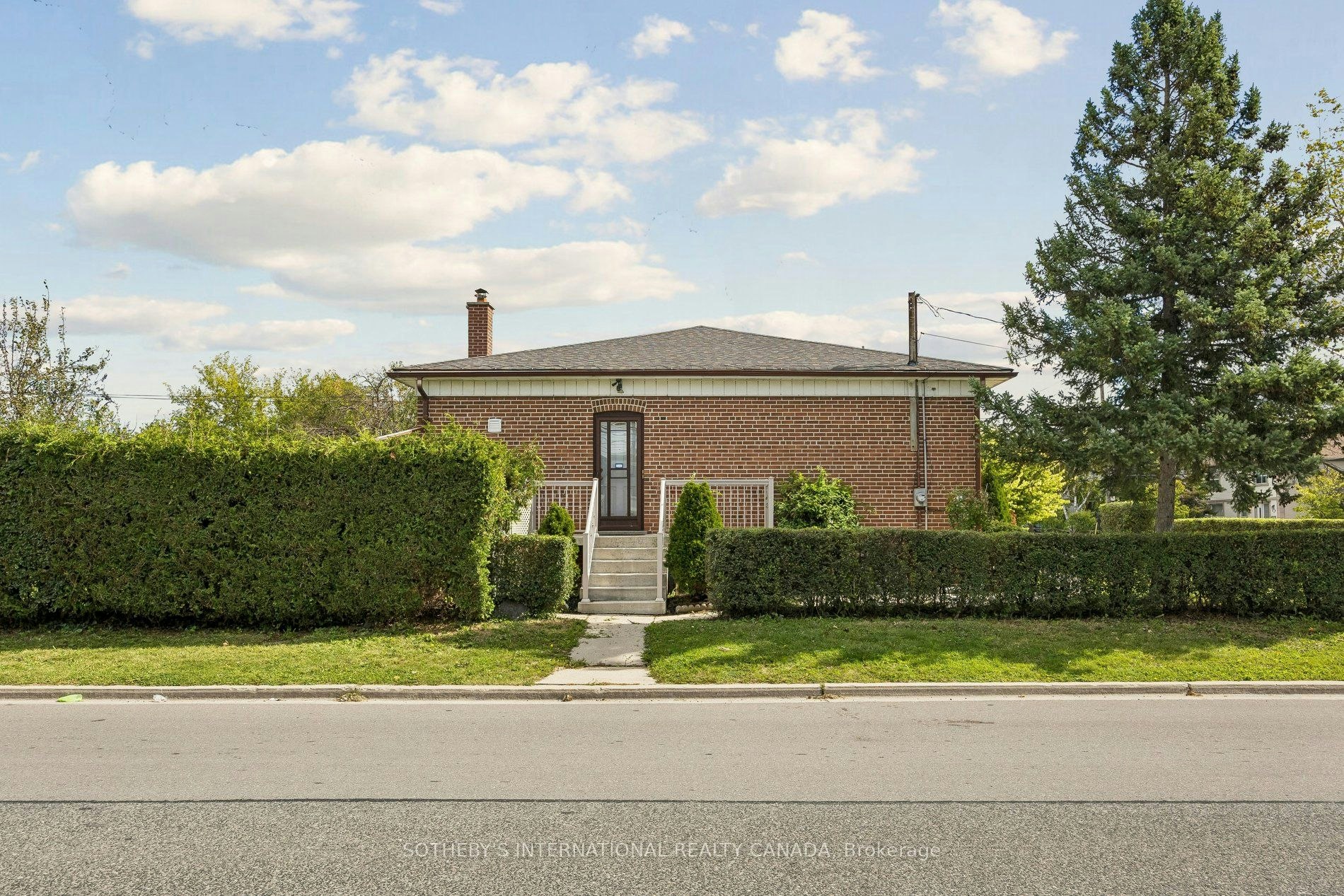 120 Ranee Avenue, Toronto, ON, M6A 1N2 - 34