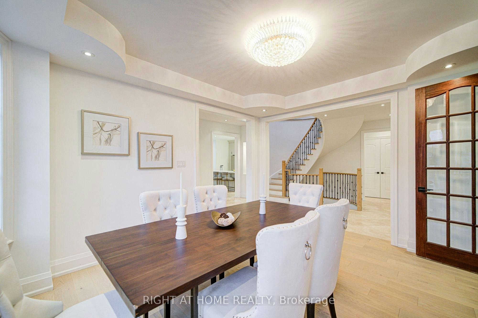 125 Kingsdale Avenue, Toronto, ON, M2N 3W5 - 7
