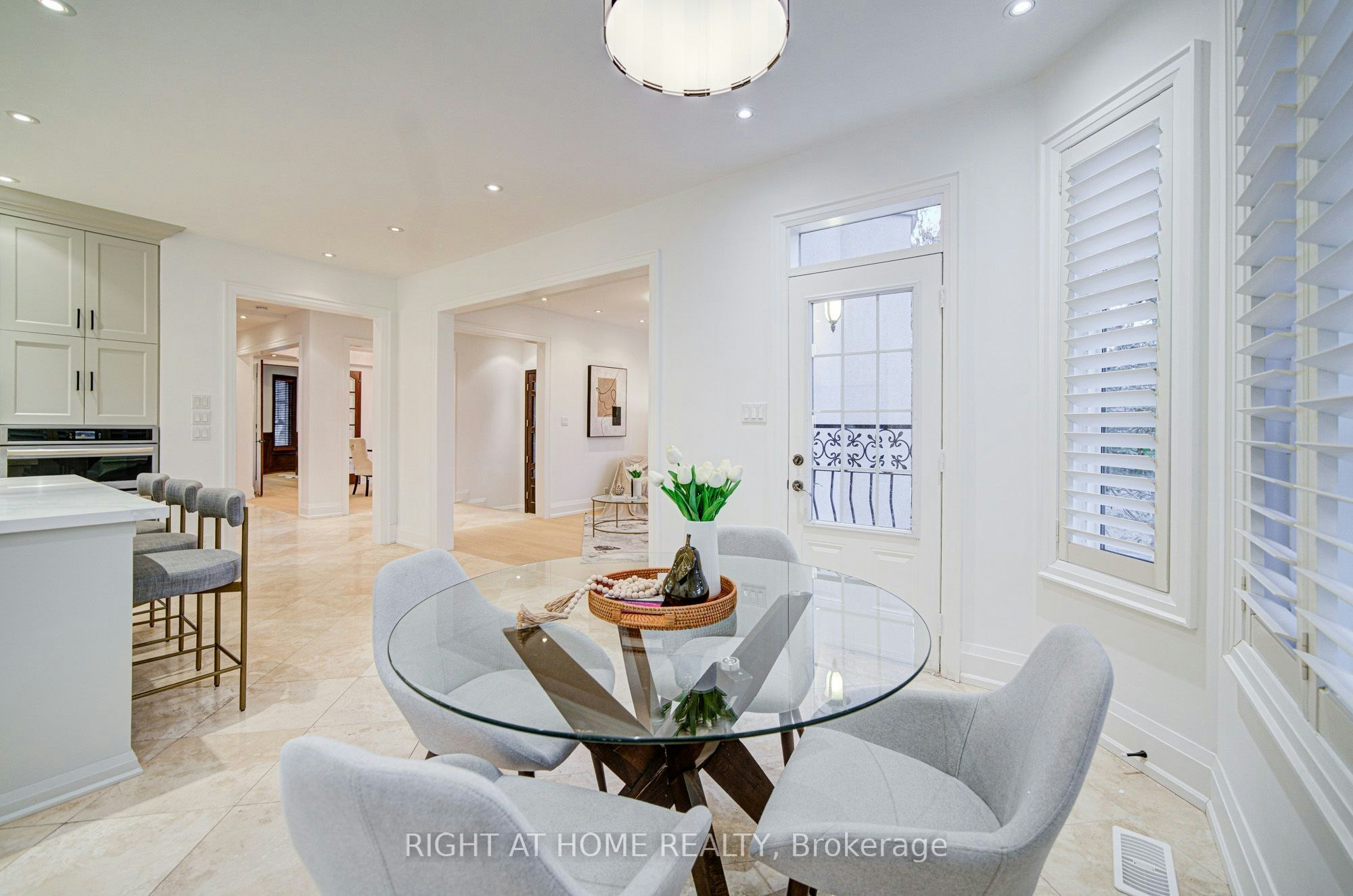 125 Kingsdale Avenue, Toronto, ON, M2N 3W5 - 24