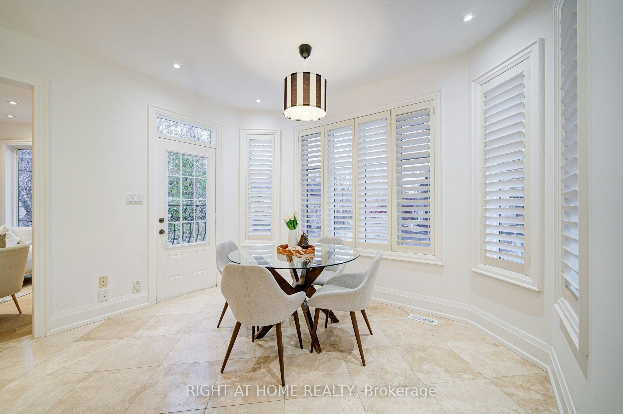 125 Kingsdale Avenue, Toronto, ON, M2N 3W5 - 23