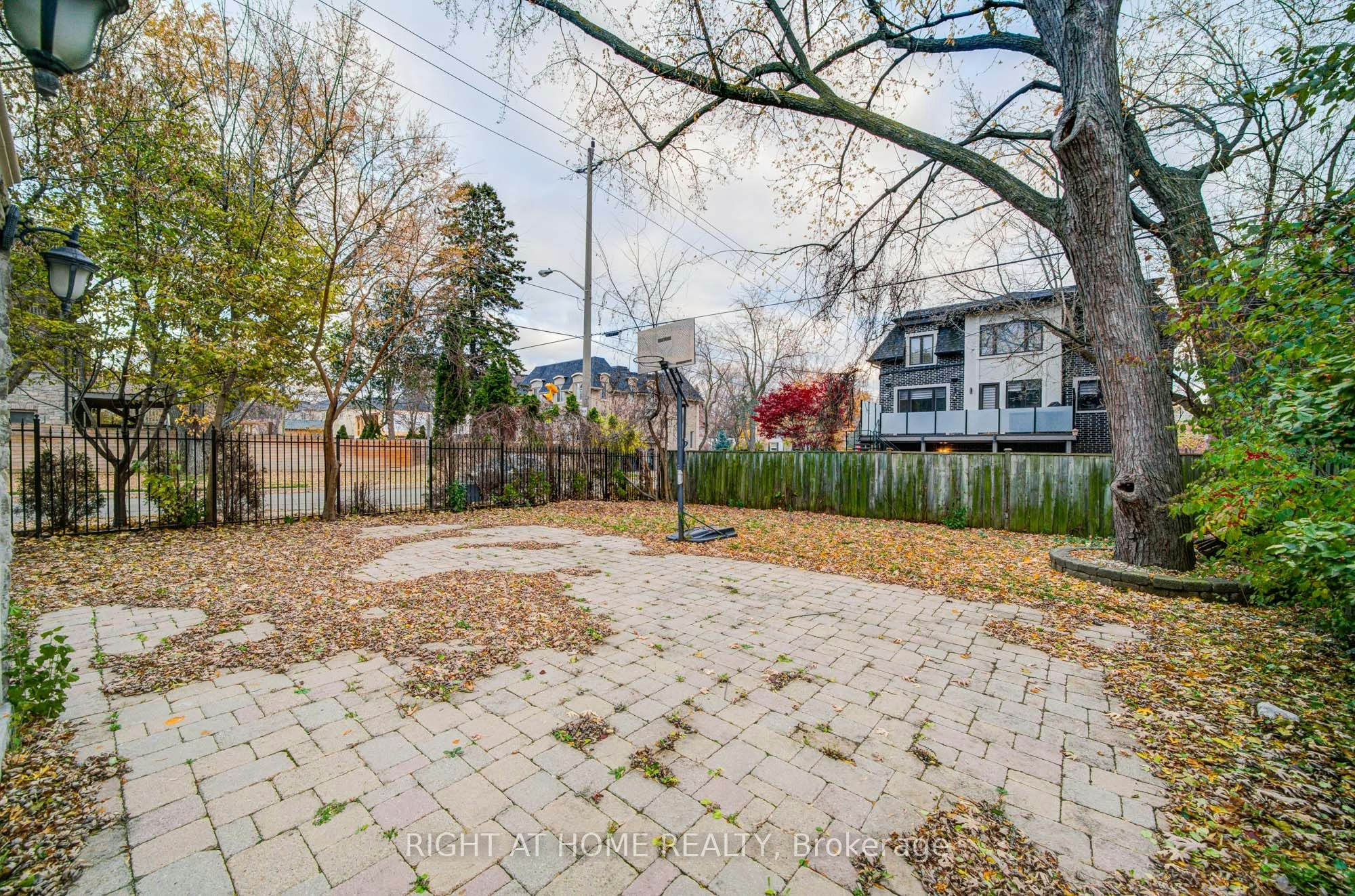 125 Kingsdale Avenue, Toronto, ON, M2N 3W5 - 49