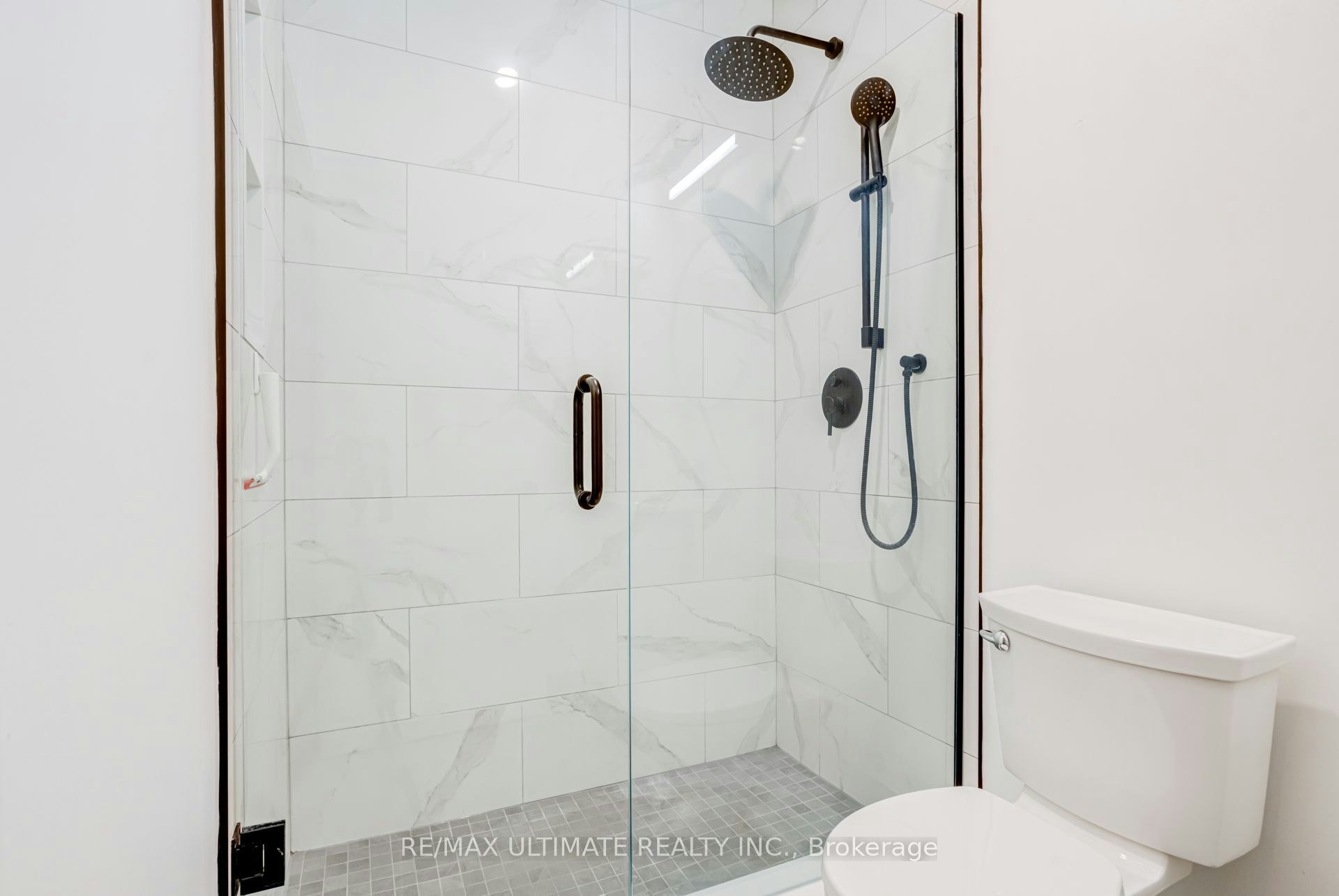 450-33 Mill Street, Toronto, ON, M5A 3R3 - 15