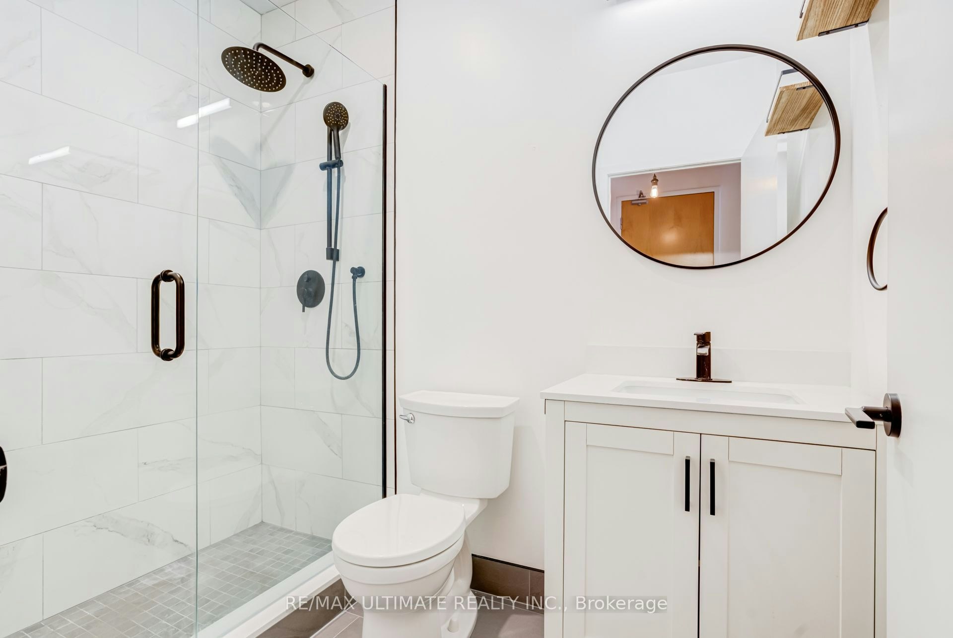 450-33 Mill Street, Toronto, ON, M5A 3R3 - 14