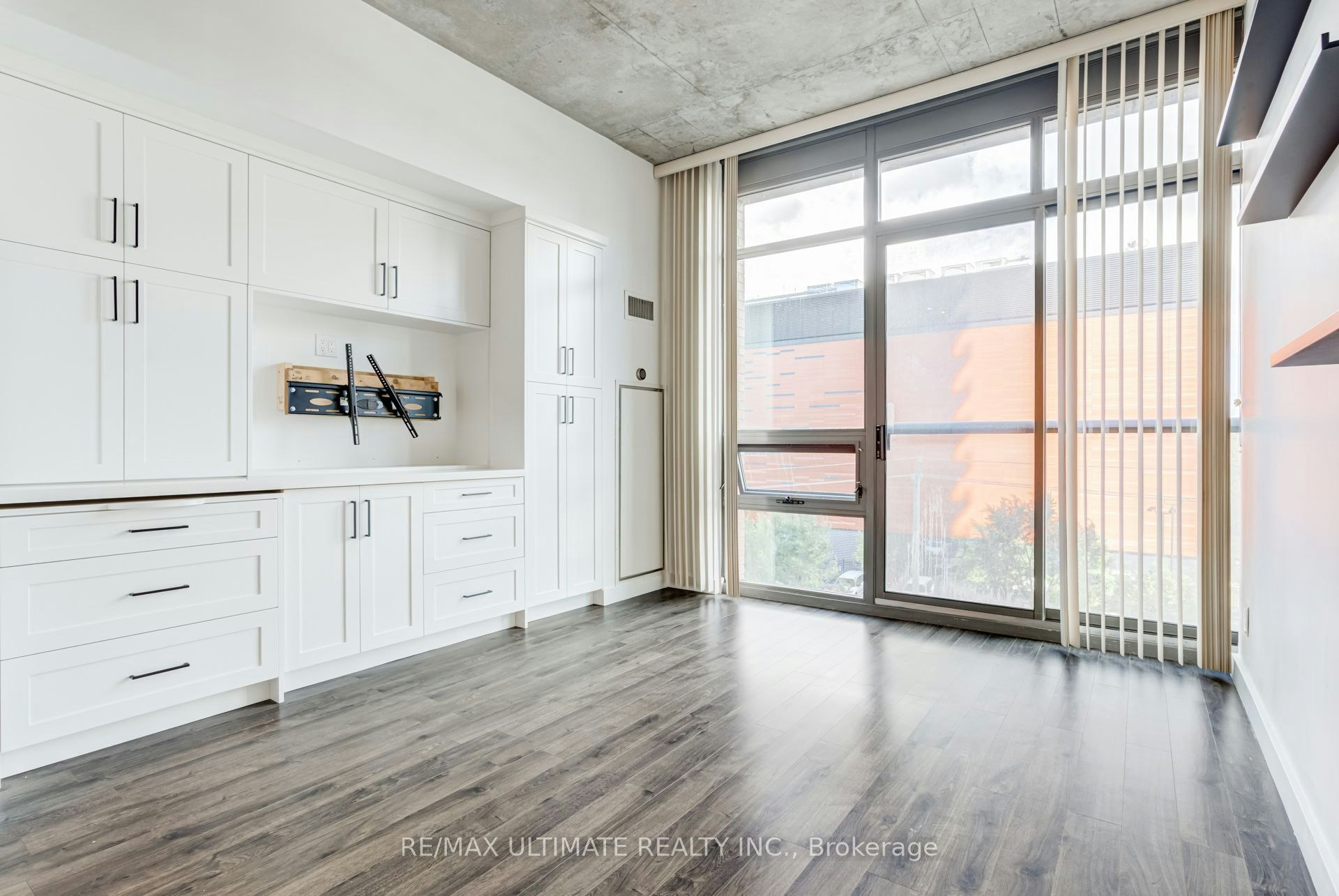 450-33 Mill Street, Toronto, ON, M5A 3R3 - 10