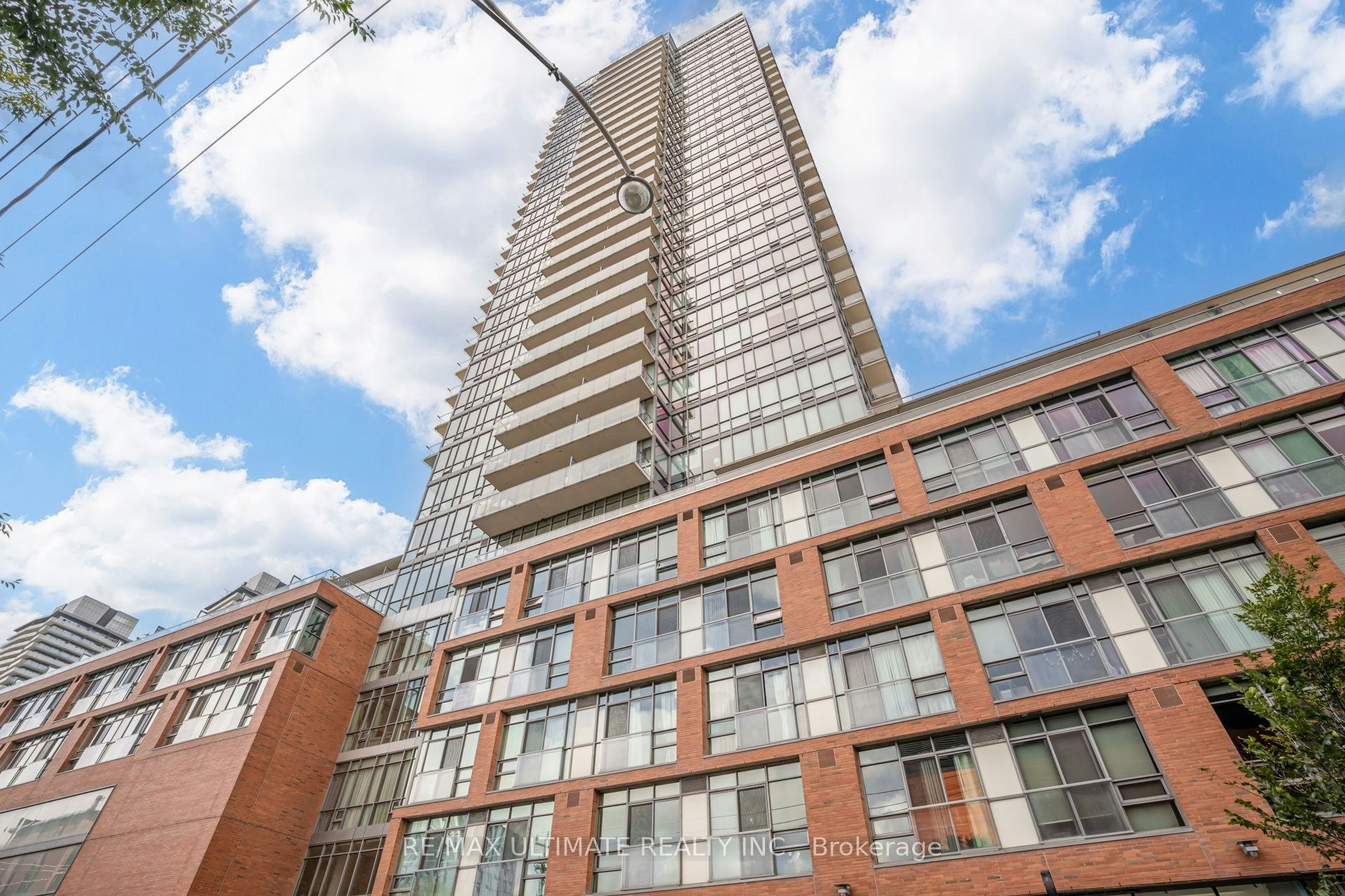 450-33 Mill Street, Toronto, ON, M5A 3R3