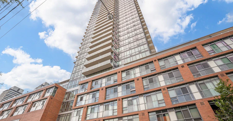 450-33 Mill Street, Toronto, ON, M5A 3R3