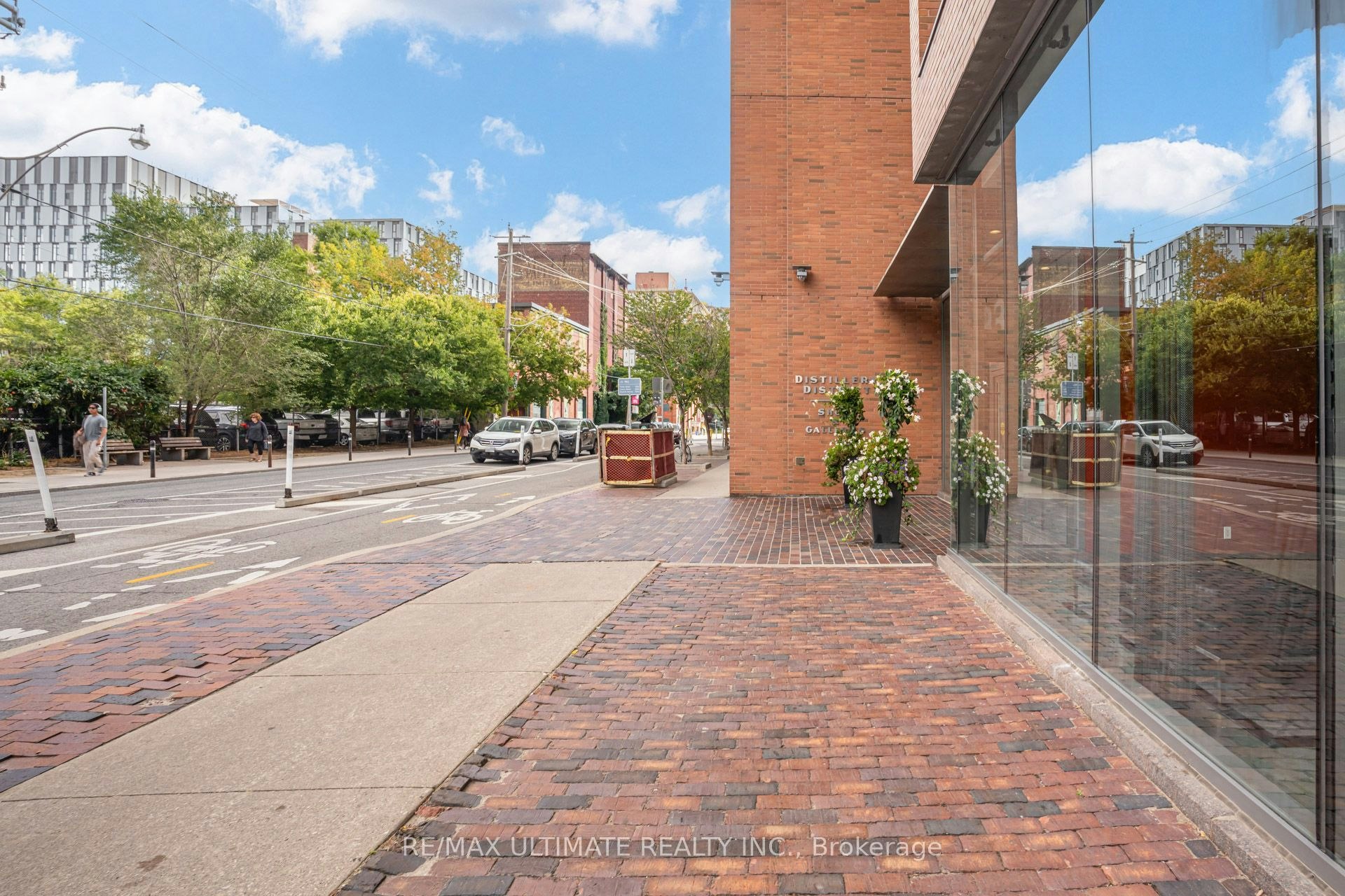 450-33 Mill Street, Toronto, ON, M5A 3R3 - 2