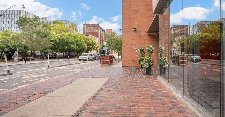 450-33 Mill Street, Toronto, ON, M5A 3R3 - 2