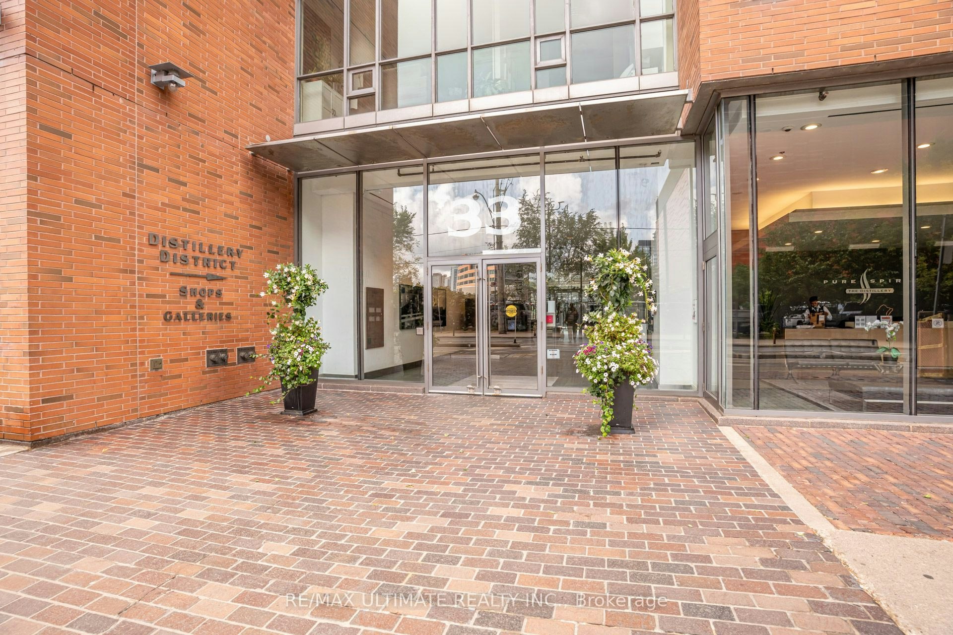 450-33 Mill Street, Toronto, ON, M5A 3R3 - 3