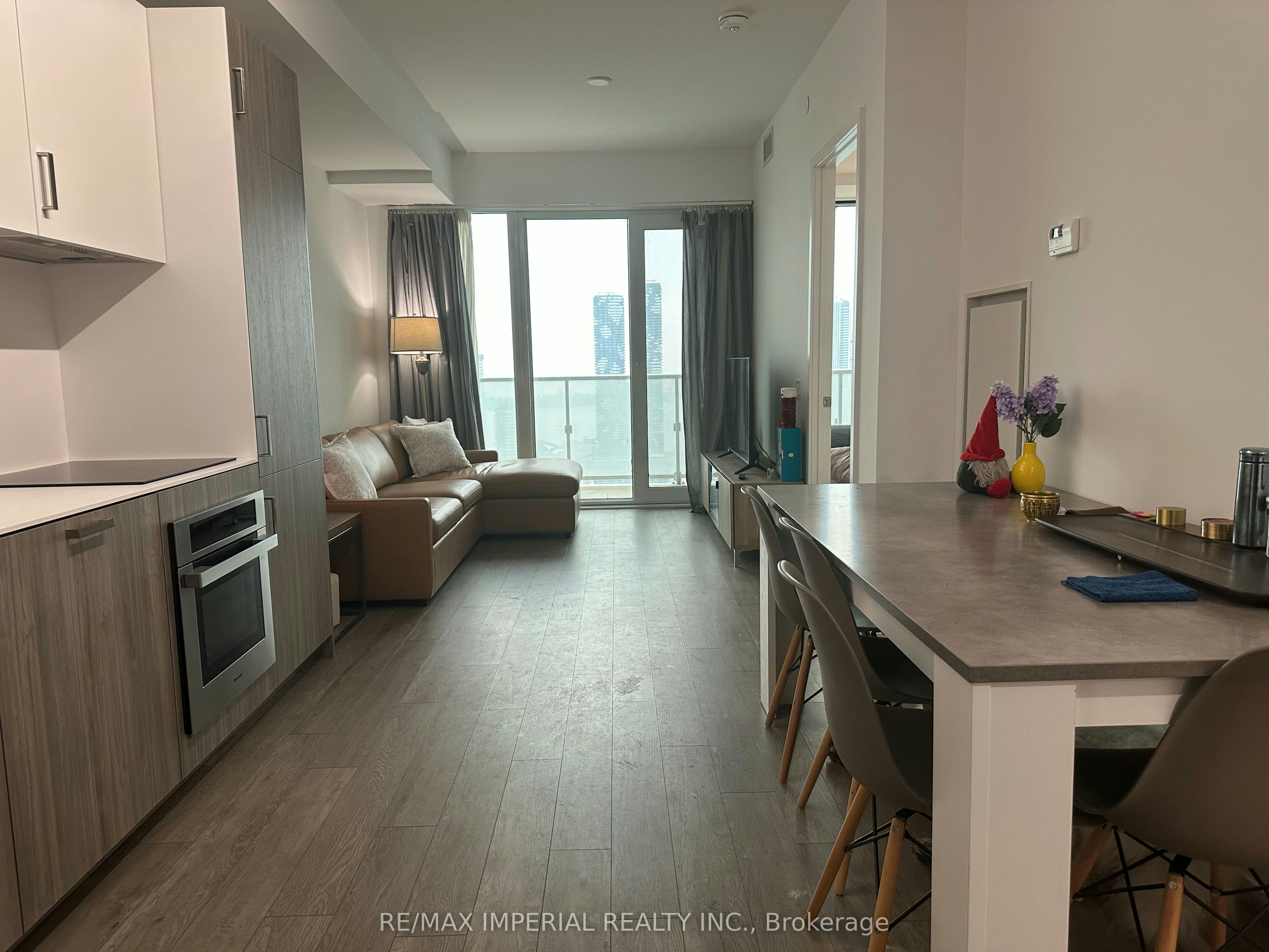 4909-88 Queen Street E, Toronto, ON, M5C 0B6 - 8
