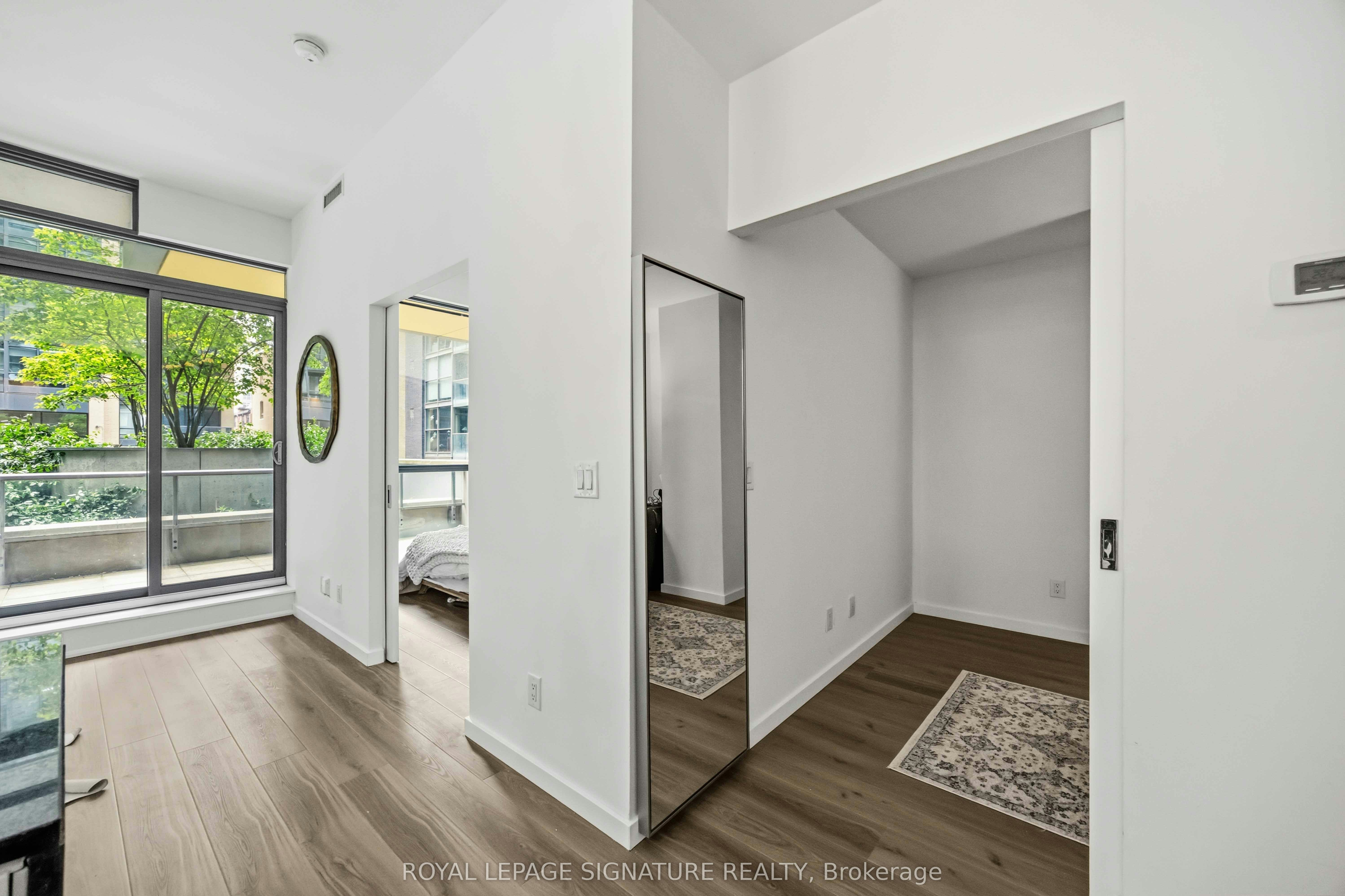 202-8 Charlotte Street, Toronto, ON, M5V 0K4 - 19