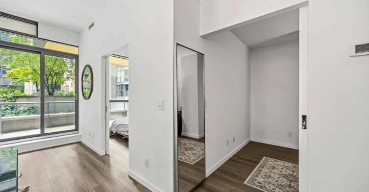 202-8 Charlotte Street, Toronto, ON, M5V 0K4 - 19