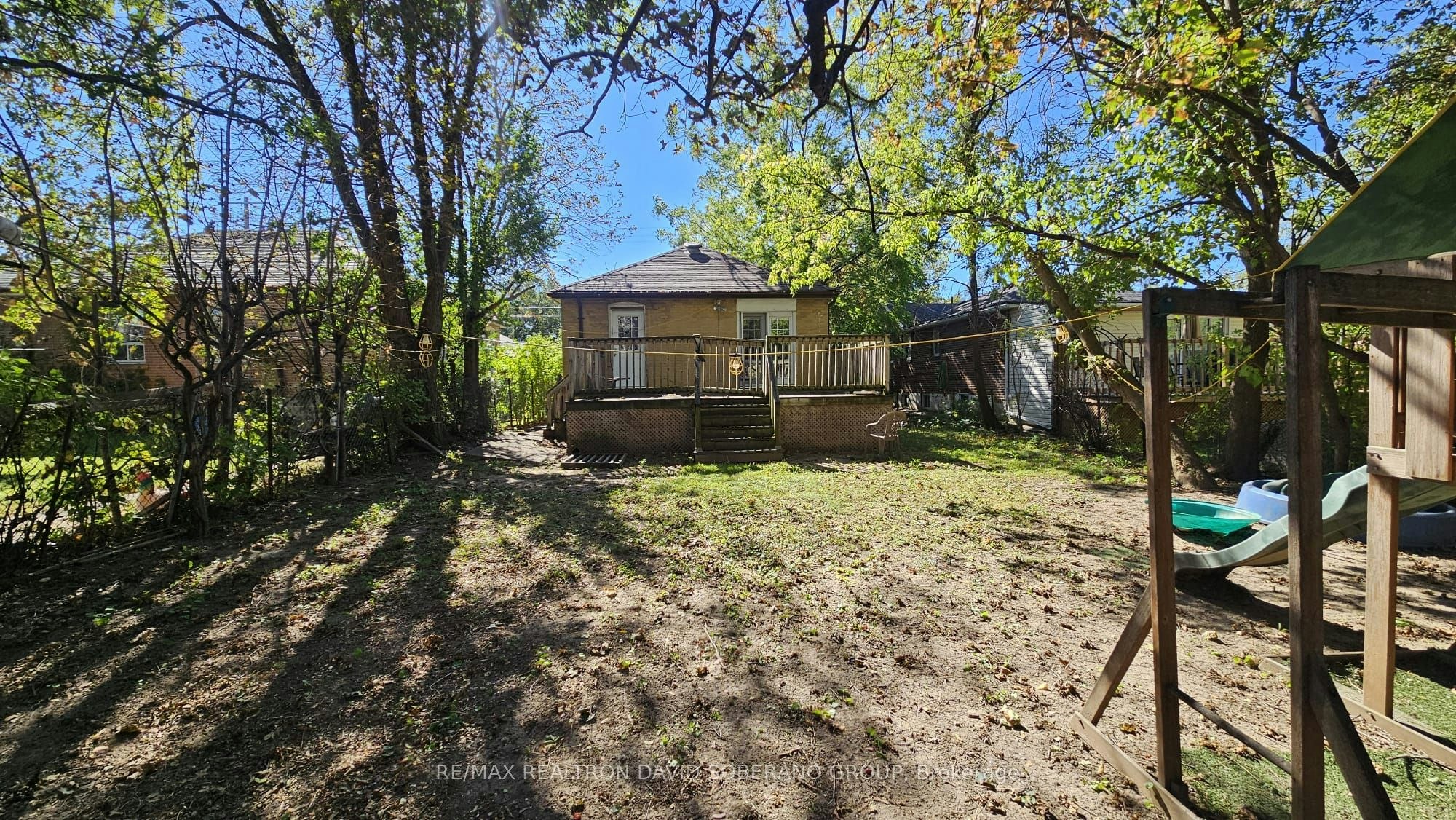122 Mcgillivray Avenue, Toronto, ON, M5M 2Y6 - 35