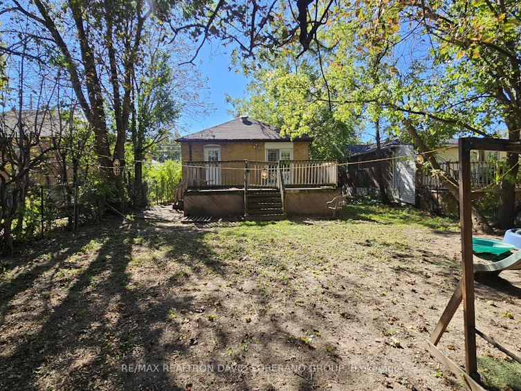 122 Mcgillivray Avenue, Toronto, ON, M5M 2Y6 - 35