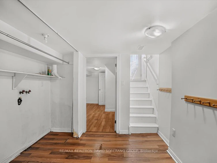122 Mcgillivray Avenue, Toronto, ON, M5M 2Y6 - 31