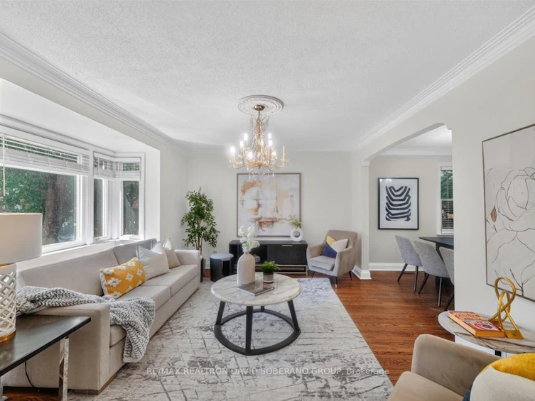 122 Mcgillivray Avenue, Toronto, ON, M5M 2Y6 - 12
