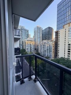 806-77 Mutual Street, Toronto, ON, M5B 2A9 - 10