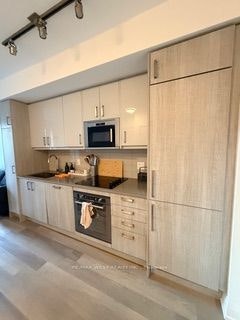 806-77 Mutual Street, Toronto, ON, M5B 2A9 - 16