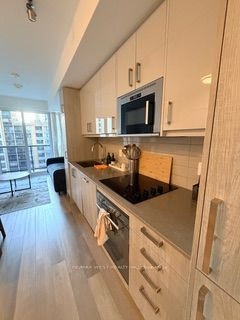 806-77 Mutual Street, Toronto, ON, M5B 2A9 - 33
