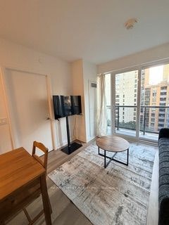 806-77 Mutual Street, Toronto, ON, M5B 2A9 - 9