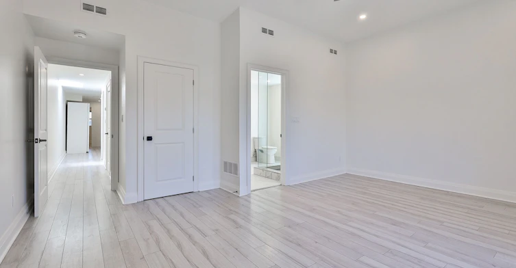 3rd Lvl-995 Bloor Street W, Toronto, ON, M6H 1M1 - 4