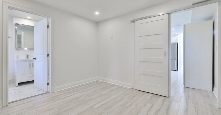 3rd Lvl-995 Bloor Street W, Toronto, ON, M6H 1M1 - 12