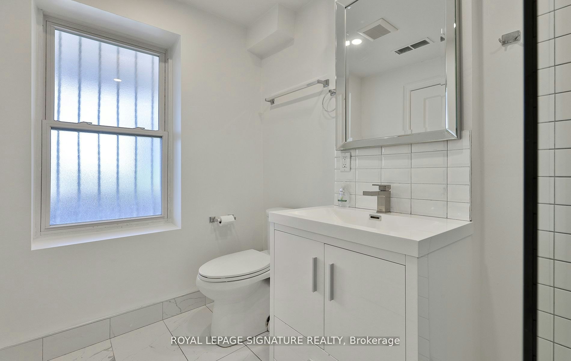 3rd Lvl-995 Bloor Street W, Toronto, ON, M6H 1M1 - 15