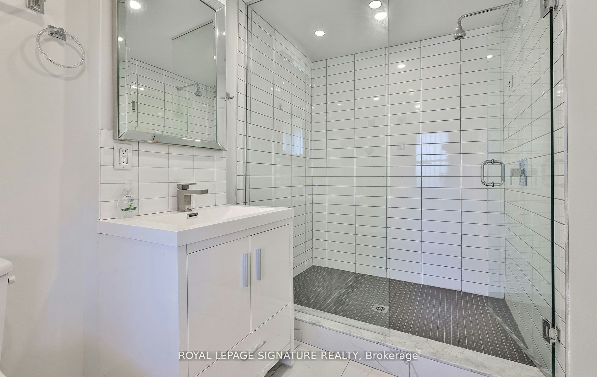 3rd Lvl-995 Bloor Street W, Toronto, ON, M6H 1M1 - 14