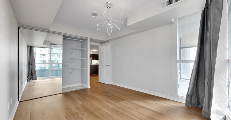 712-19 Grand Trunk Crescent, Toronto, ON, M5J 3A3 - 27
