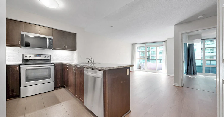 712-19 Grand Trunk Crescent, Toronto, ON, M5J 3A3 - 9
