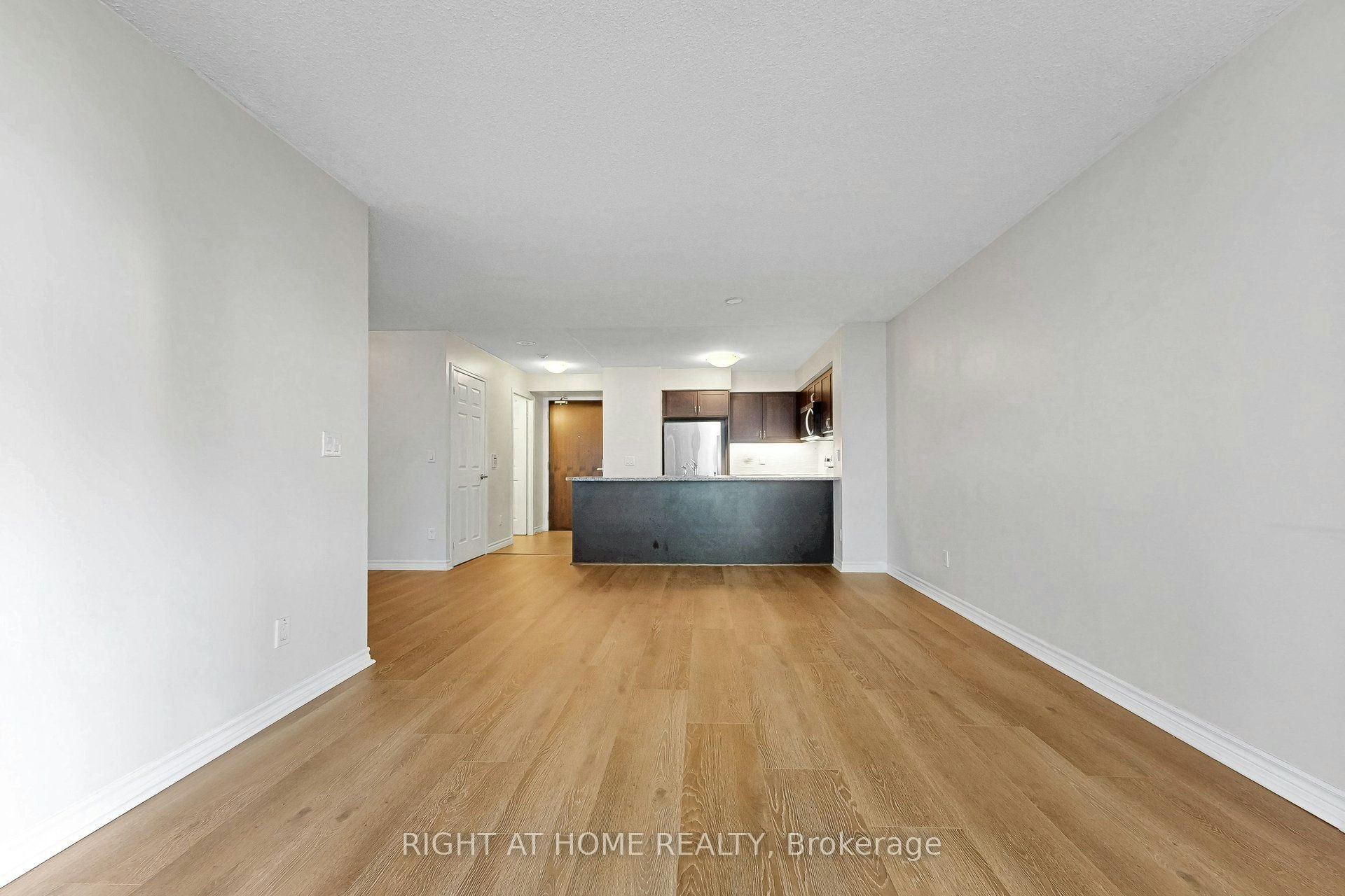 712-19 Grand Trunk Crescent, Toronto, ON, M5J 3A3 - 19