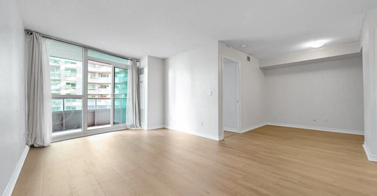 712-19 Grand Trunk Crescent, Toronto, ON, M5J 3A3 - 17