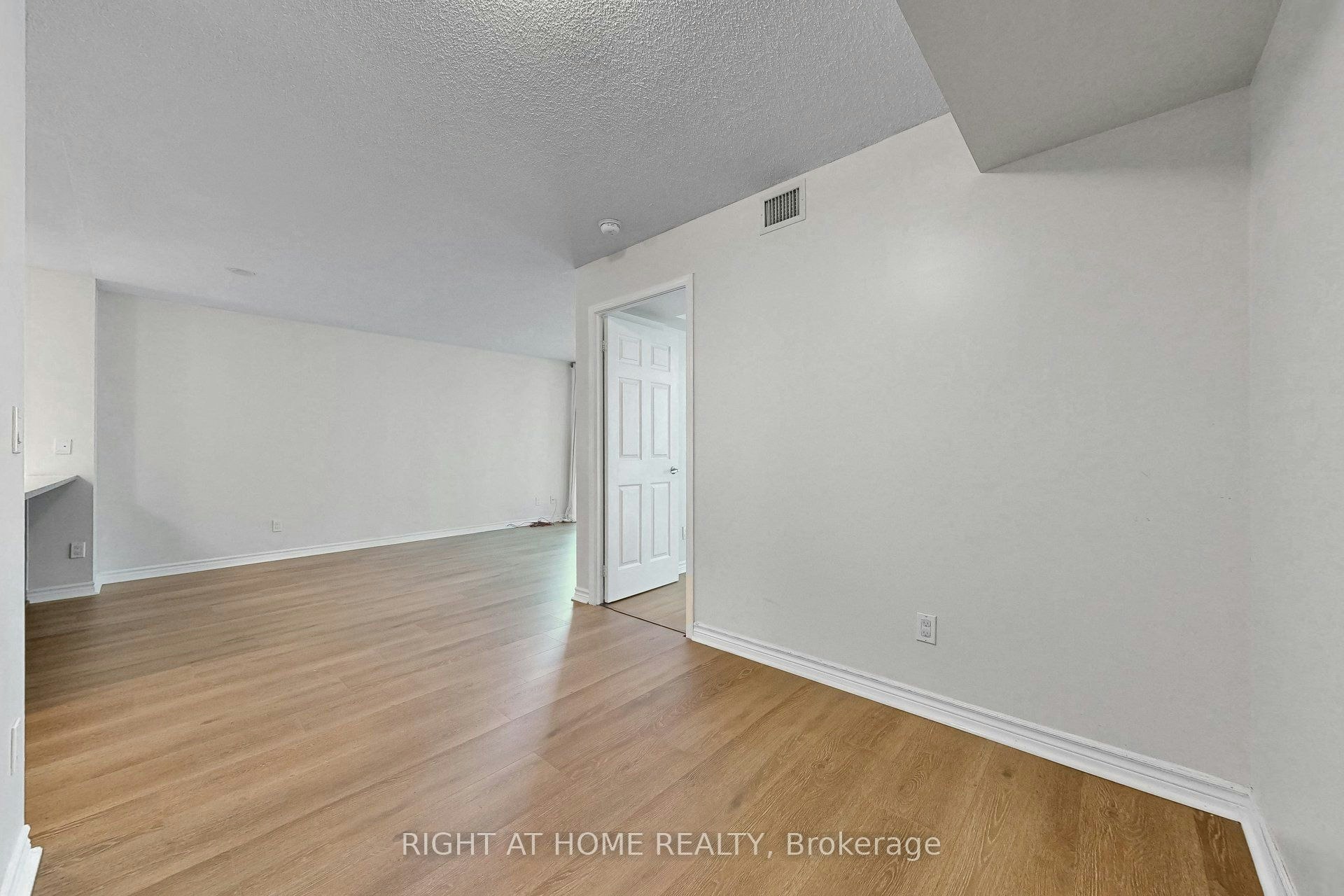 712-19 Grand Trunk Crescent, Toronto, ON, M5J 3A3 - 23