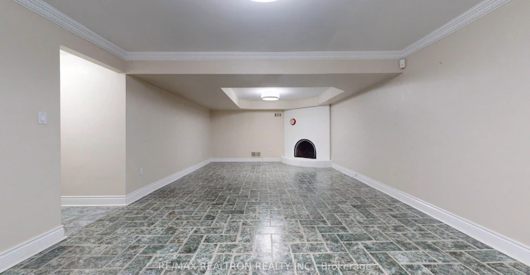 Bsmt-31 Whitelock Crescent, Toronto, ON, M2K 1V9 - 3