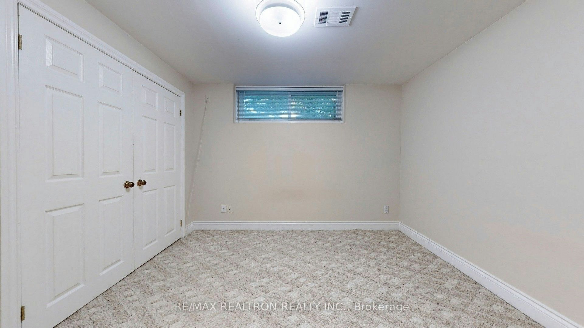 Bsmt-31 Whitelock Crescent, Toronto, ON, M2K 1V9 - 11