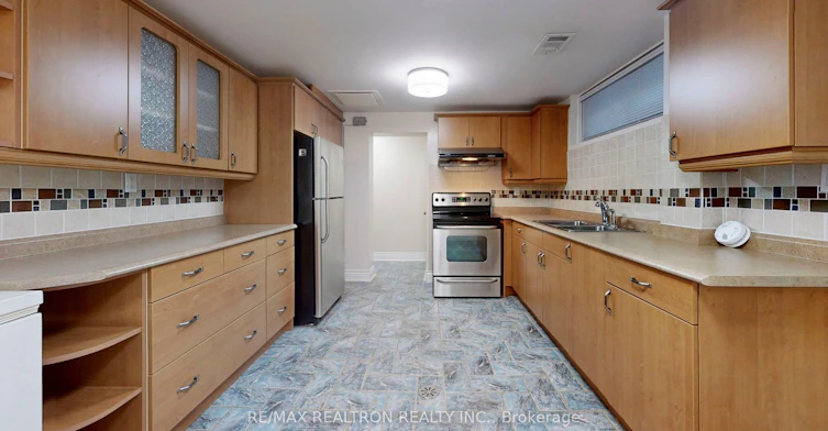 Bsmt-31 Whitelock Crescent, Toronto, ON, M2K 1V9 - 7