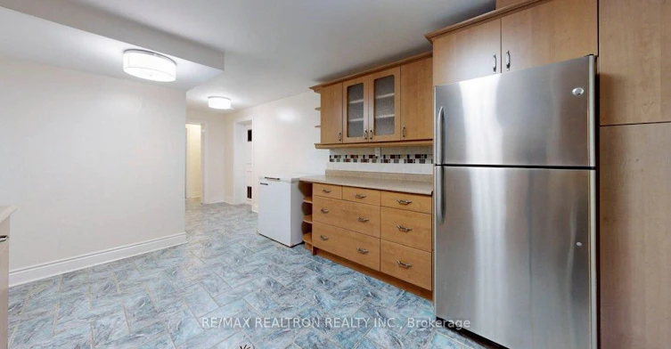 Bsmt-31 Whitelock Crescent, Toronto, ON, M2K 1V9 - 9