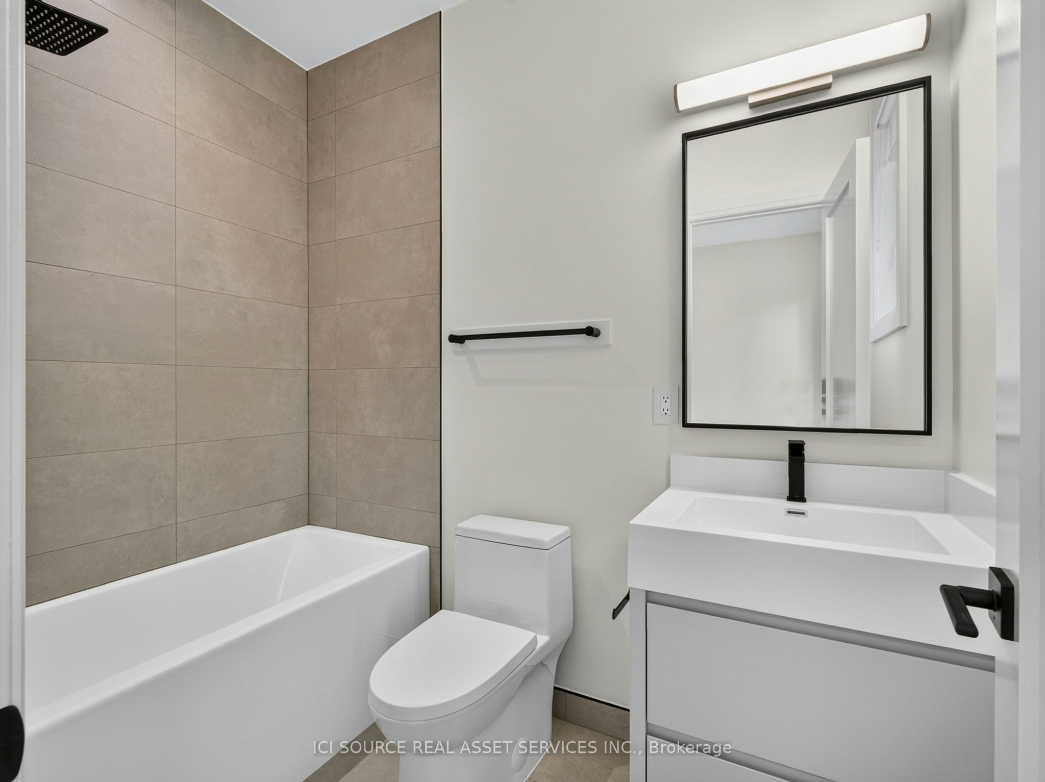 Unit 2-28 Norcross Road, Toronto, ON, M3H 2R4 - 16