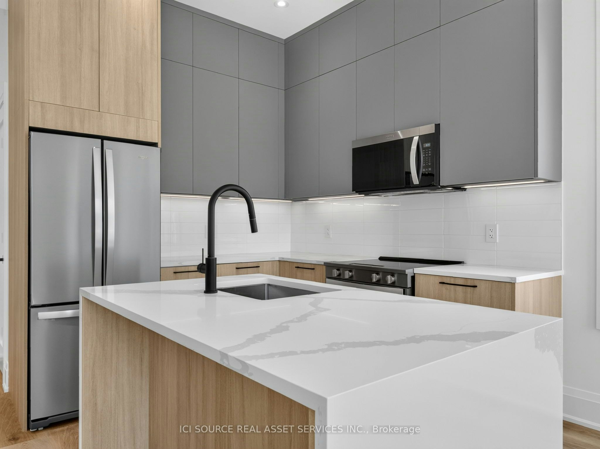 Unit 2-28 Norcross Road, Toronto, ON, M3H 2R4 - 8