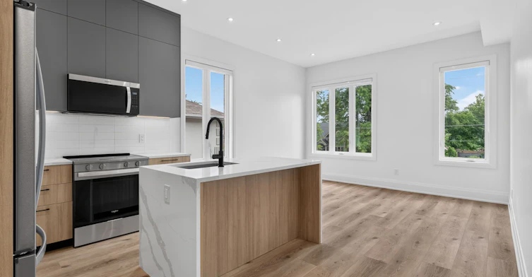 Unit 2-28 Norcross Road, Toronto, ON, M3H 2R4 - 2