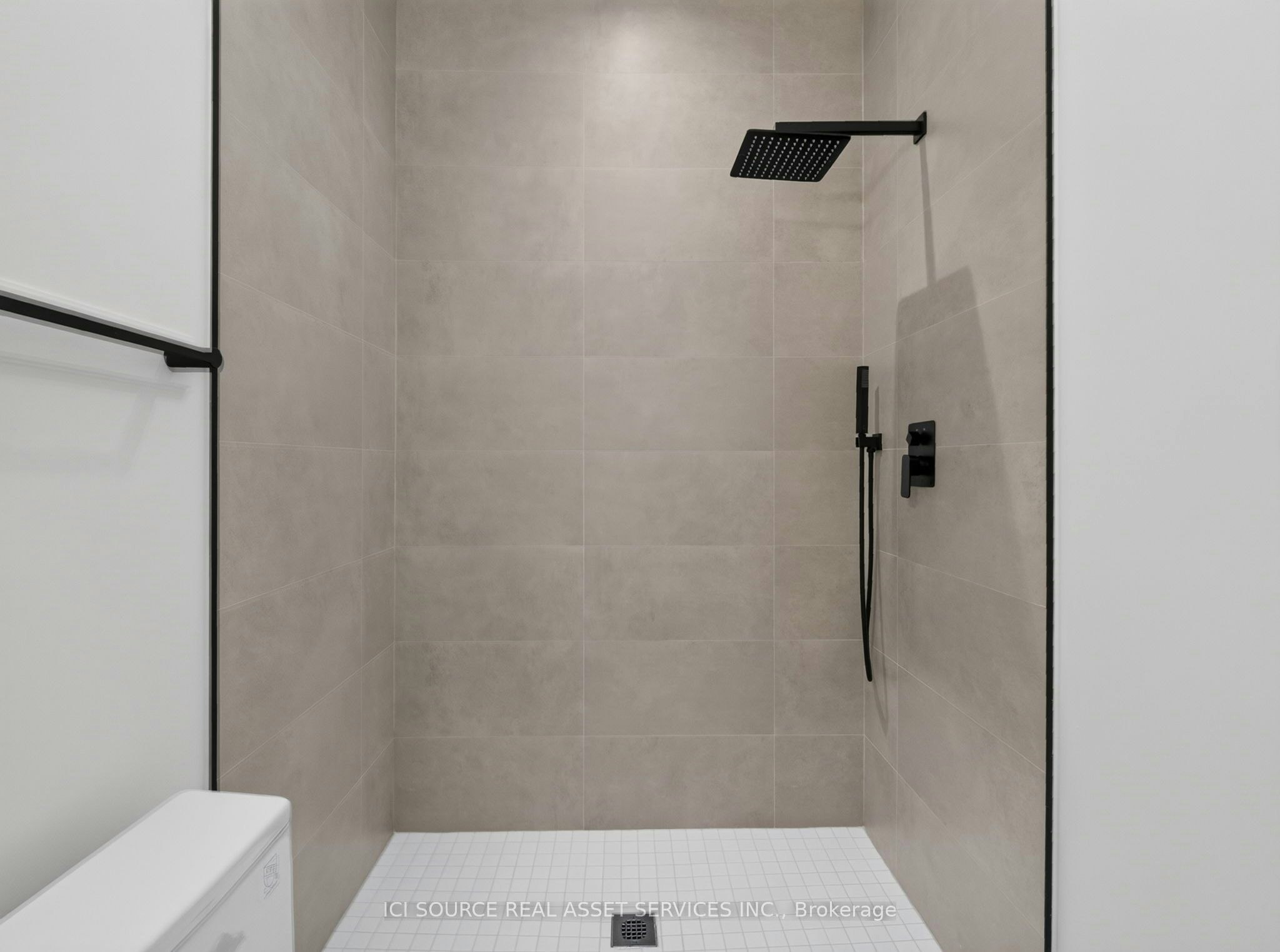 Unit 2-28 Norcross Road, Toronto, ON, M3H 2R4 - 21